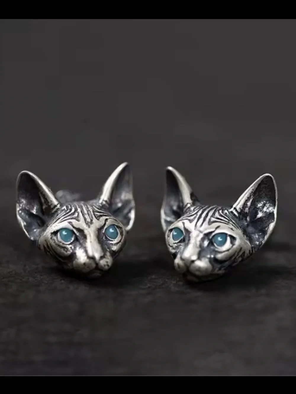 Gothic Sphynx Hairless Cat Earings